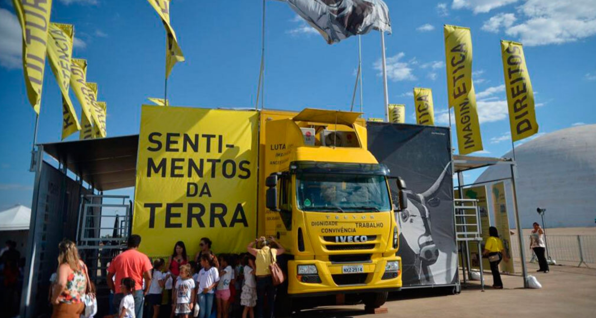 12. Caminhao museu_1920x1024