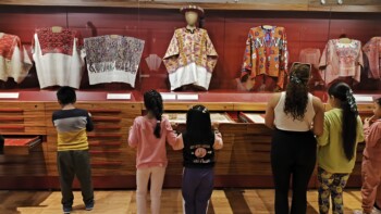 06_Recorrido guiado Sala permanente de Arte Textil - Archivo CTMM